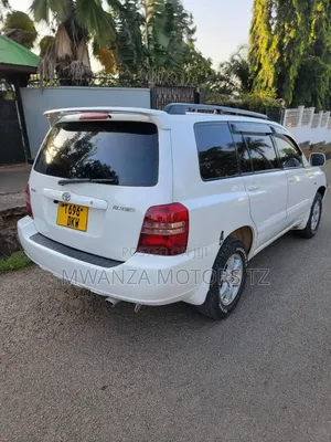 Toyota Kluger 2005 White