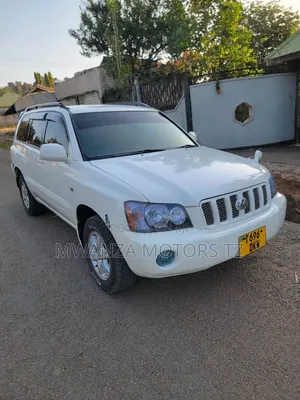 Toyota Kluger 2005 White