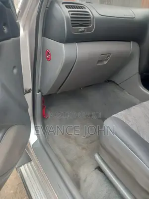 Toyota Land Cruiser HDJ 100 2003 Silver