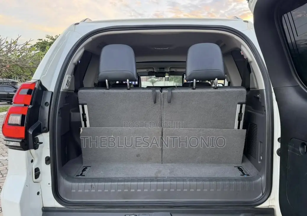 Toyota Land Cruiser Prado 2022 White