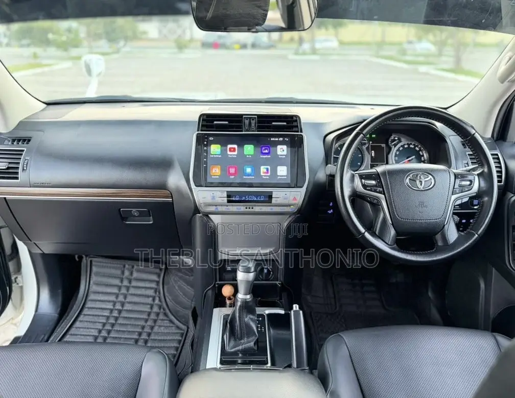 Toyota Land Cruiser Prado 2022 White