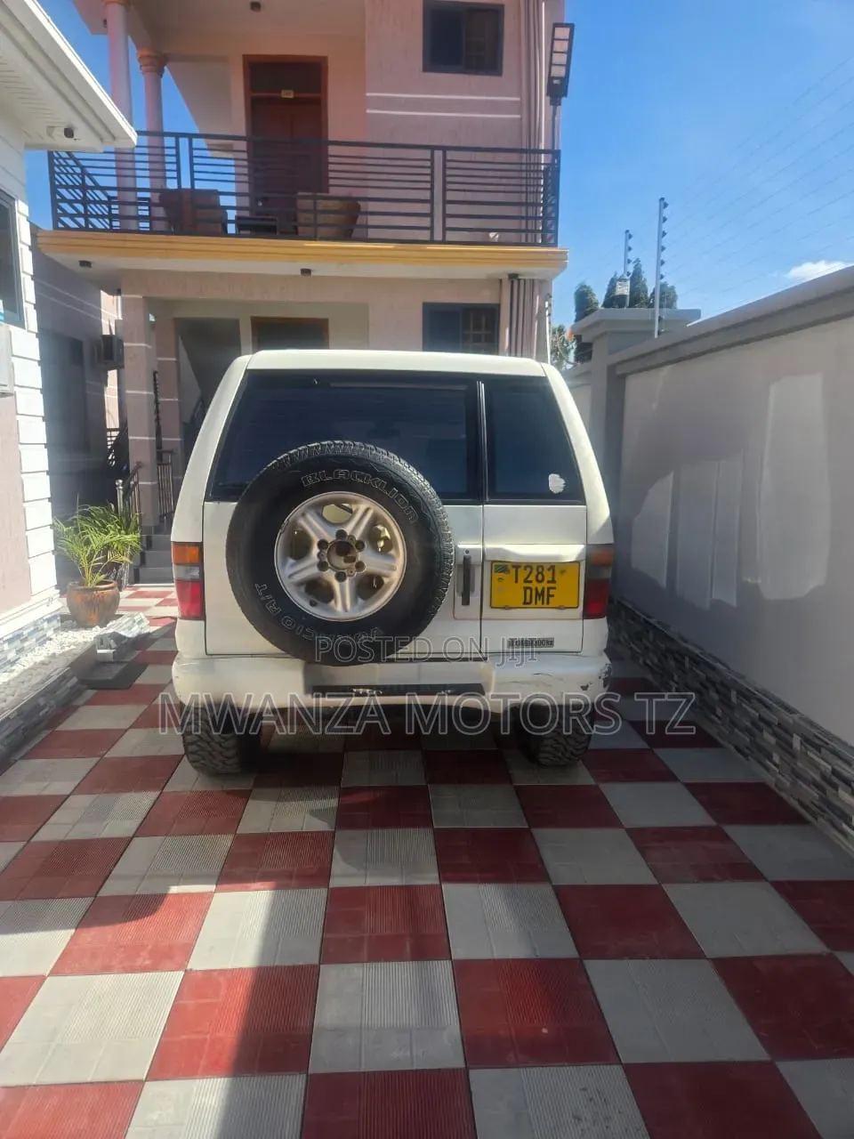 Isuzu Trooper 2002 White