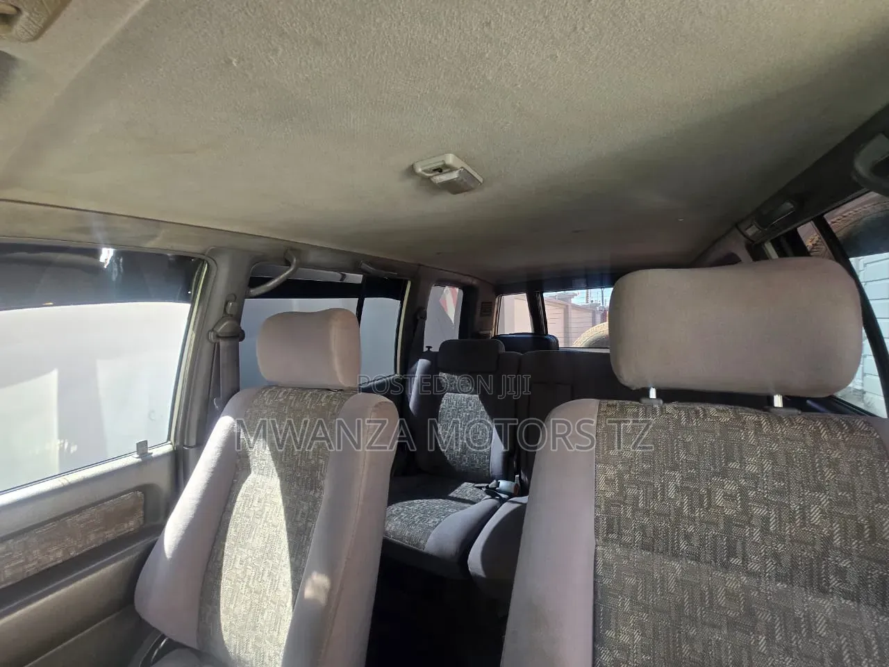 Isuzu Trooper 2002 White