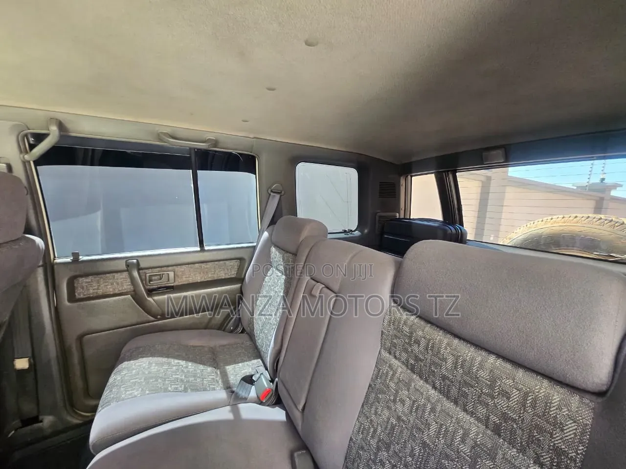Isuzu Trooper 2002 White