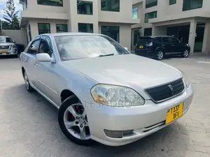 Toyota Mark II 2002 Silver