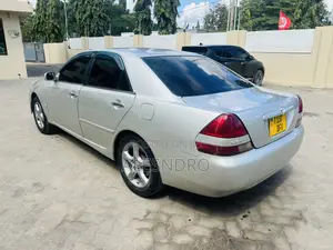 Toyota Mark II 2002 Silver