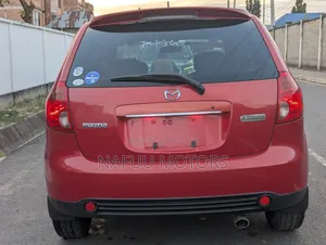 Mazda Verisa 2005 Red