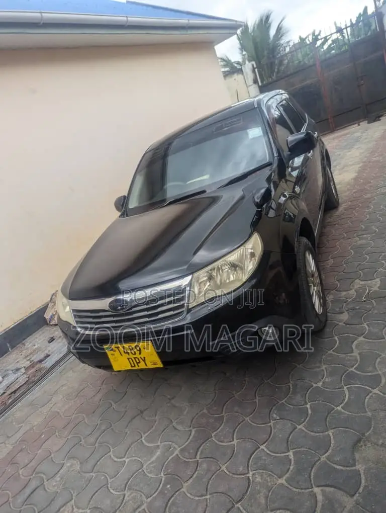 Subaru Forester 2011 Black