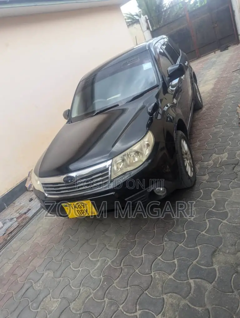 Subaru Forester 2011 Black