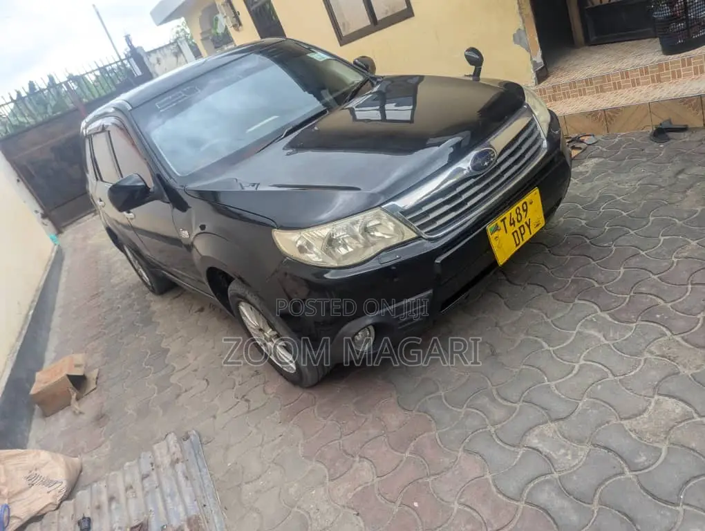 Subaru Forester 2011 Black