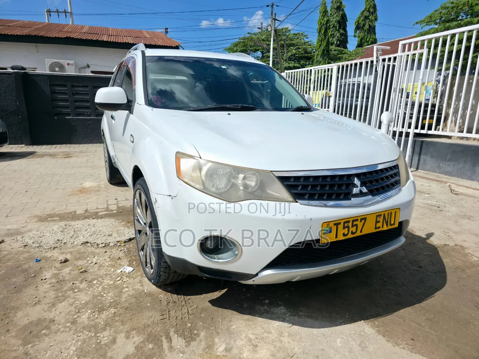 Mitsubishi Outlander 2006 White