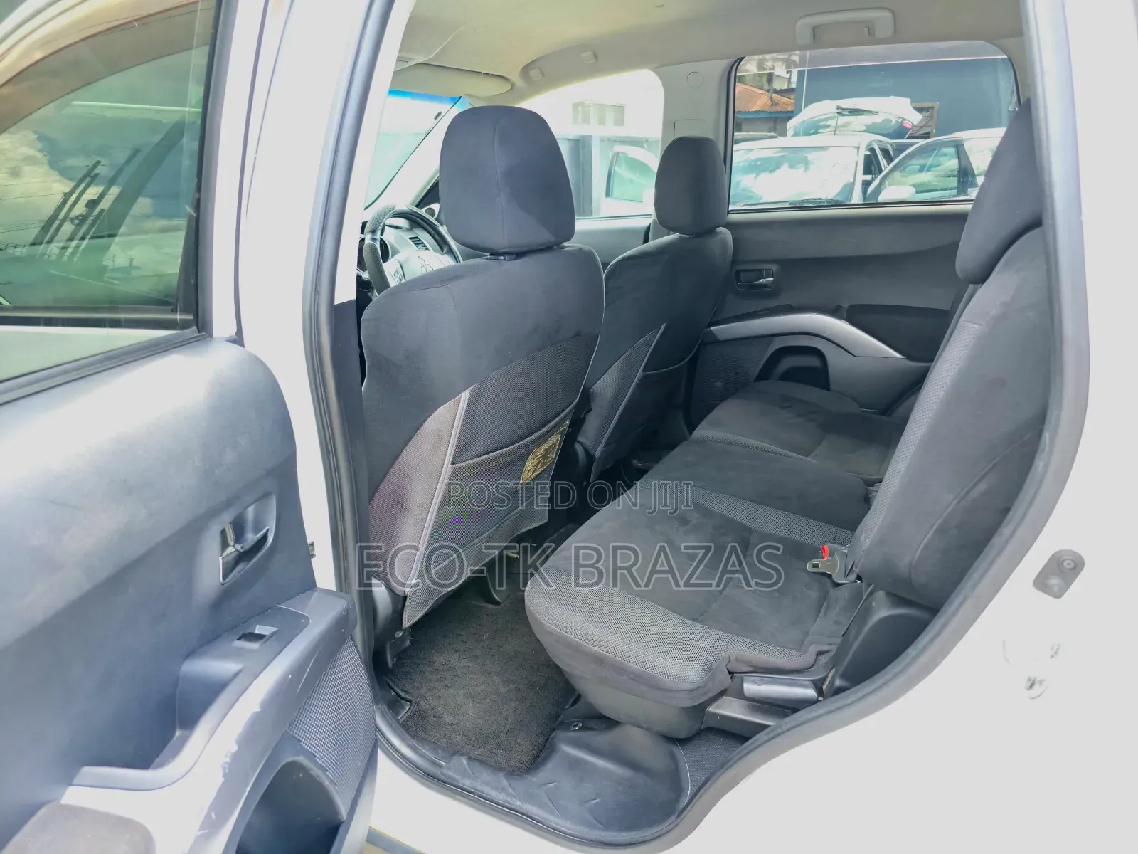 Mitsubishi Outlander 2006 White