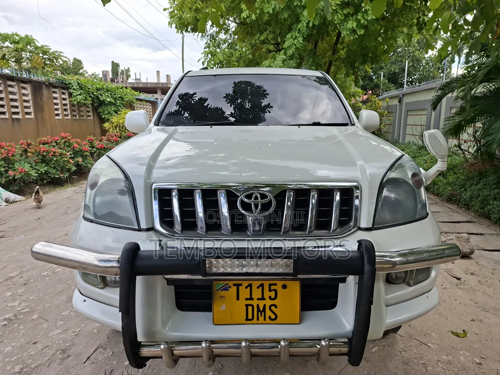 Toyota Land Cruiser Prado 2005 White