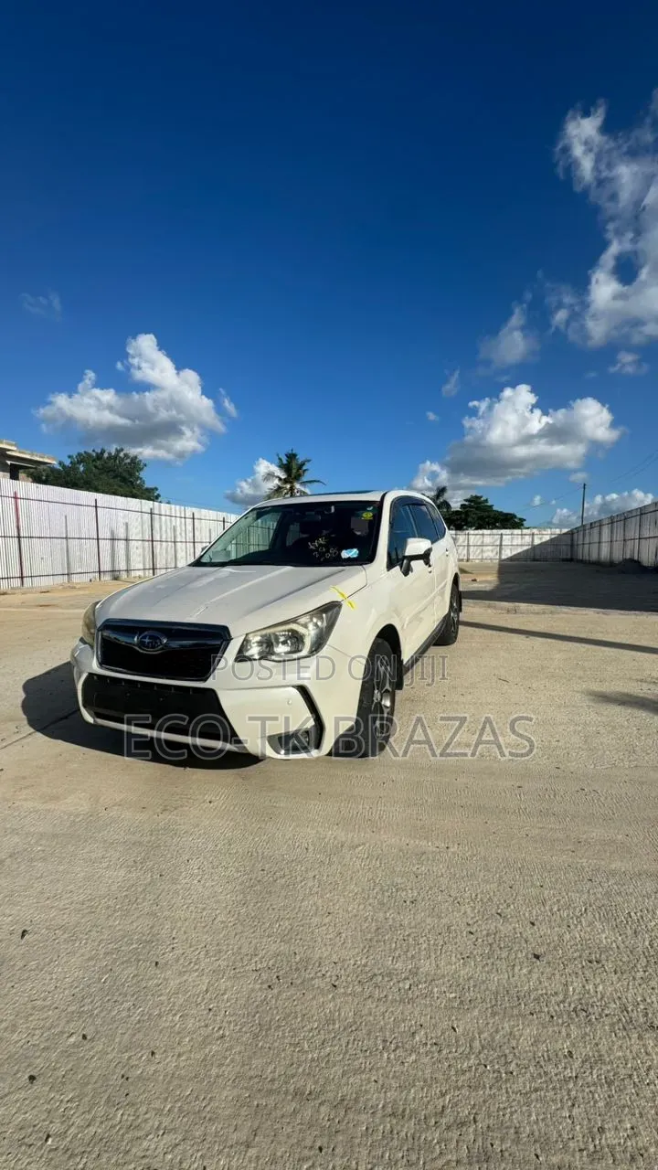 Subaru Forester 2013 White