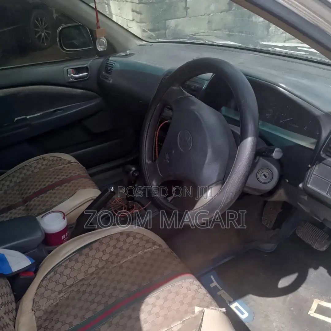 Toyota Carina 2000 White