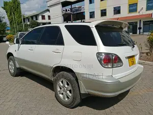 Toyota Harrier 2003 Pearl