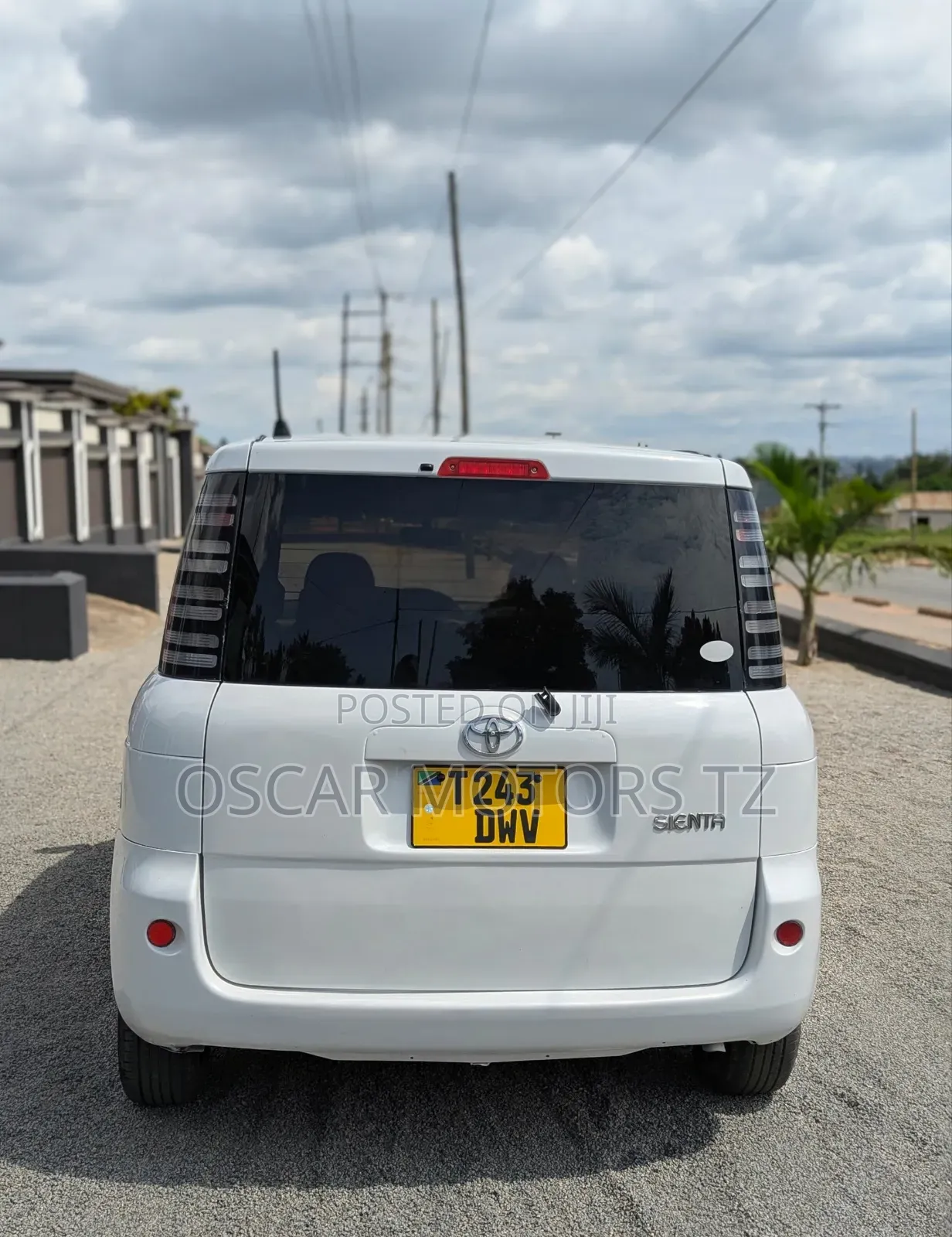 Toyota Sienta 2007 White