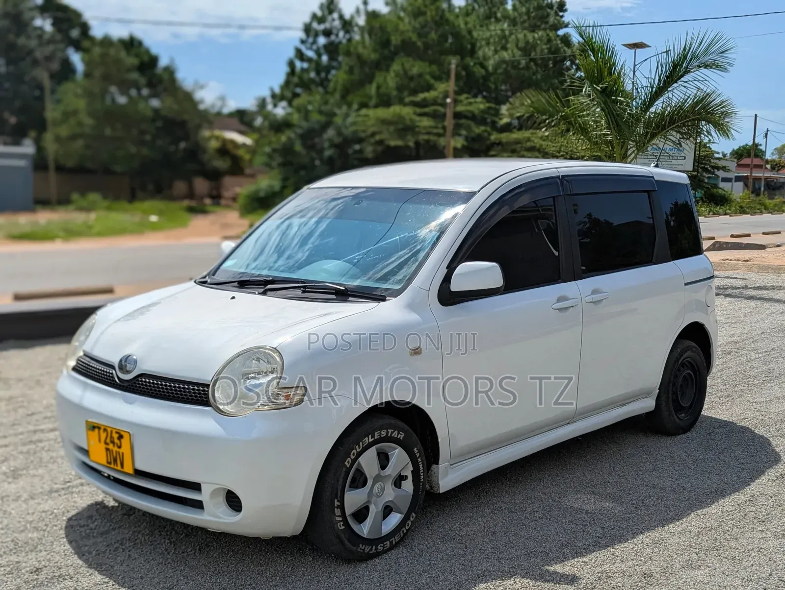 Toyota Sienta 2007 White