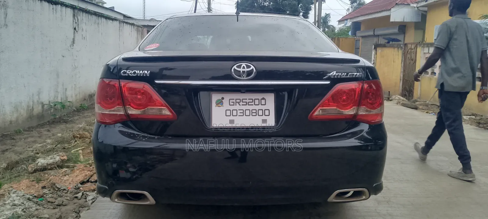 Toyota Crown 2011 Black