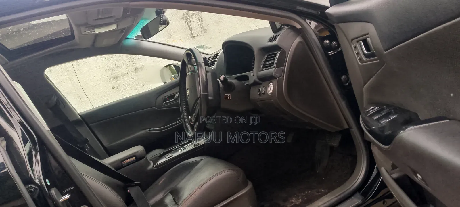 Toyota Crown 2011 Black