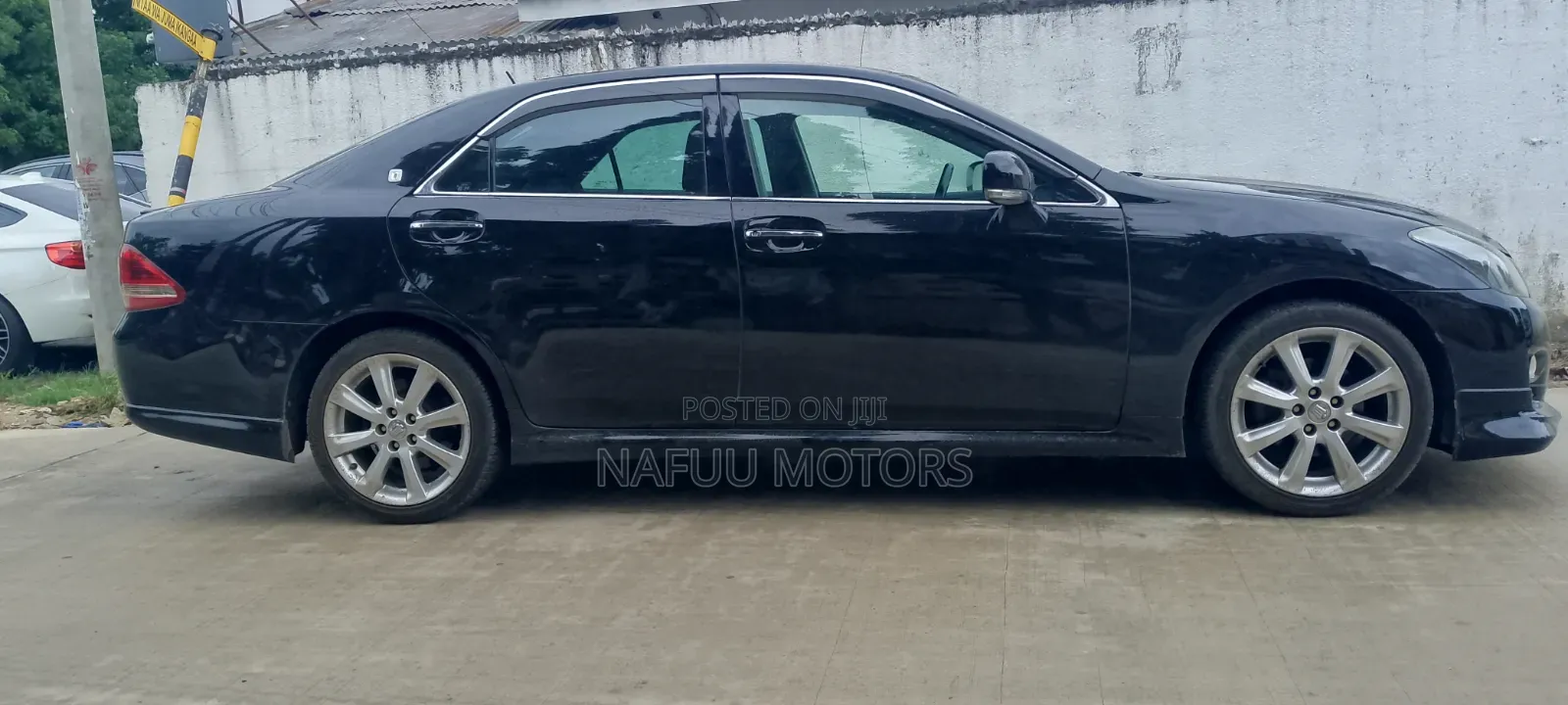 Toyota Crown 2011 Black