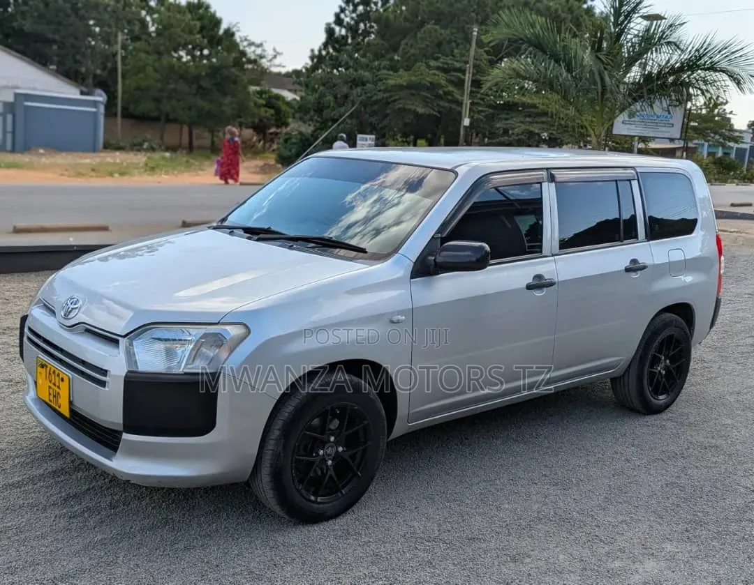 Toyota Probox 2016 Silver