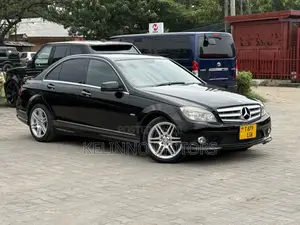 Mercedes-Benz C200 2009 Black
