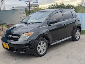 Toyota IST 2013 Black