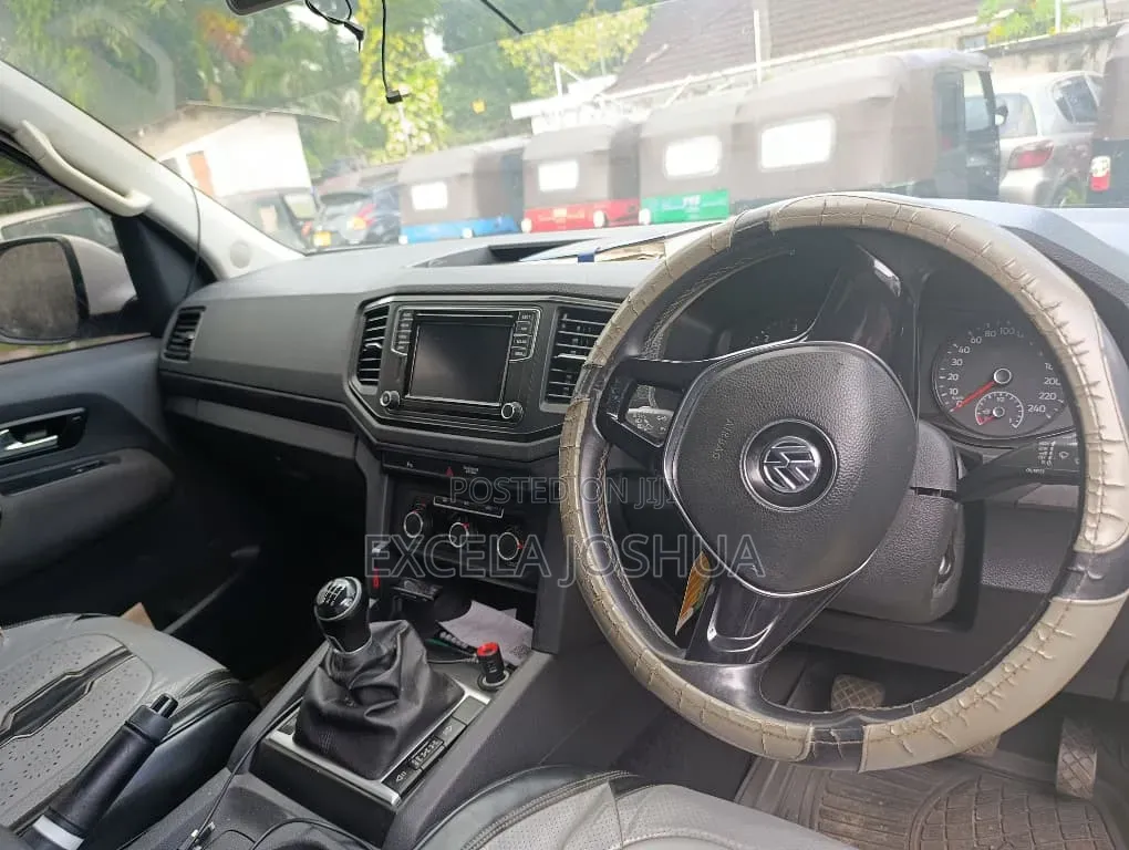 Volkswagen Amarok 2018 White