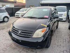 Toyota IST 2006 Black