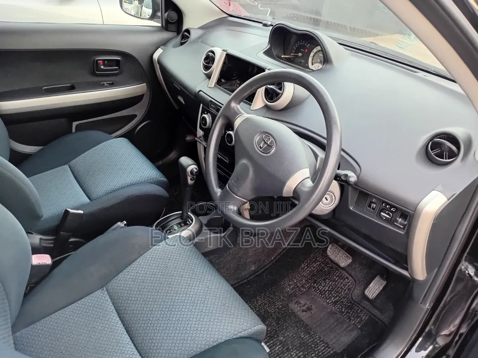 Toyota IST 2006 Black