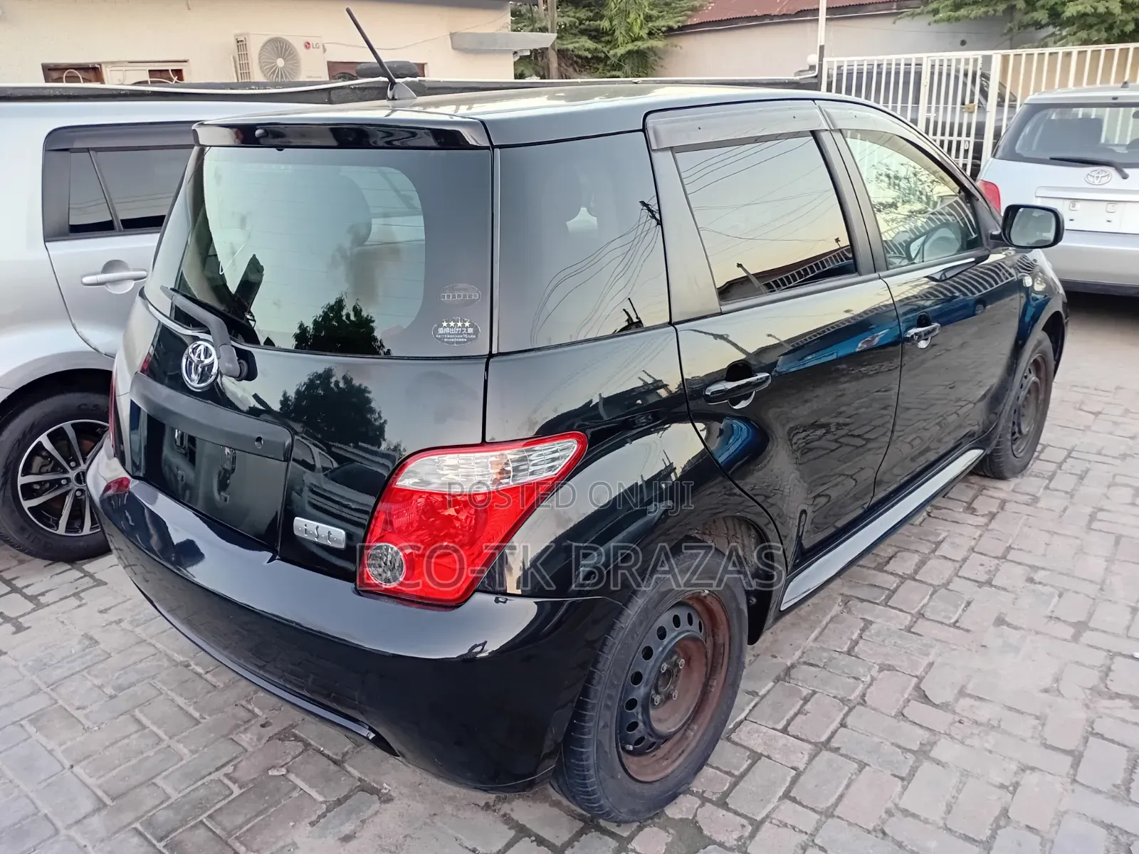 Toyota IST 2006 Black