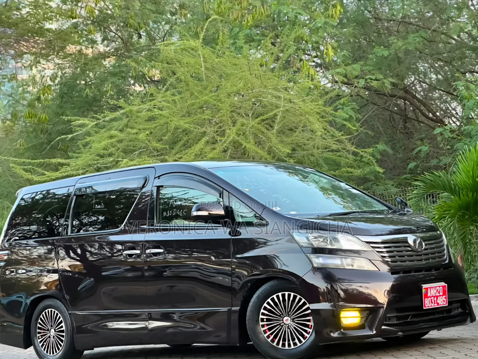 Toyota Voxy 2010