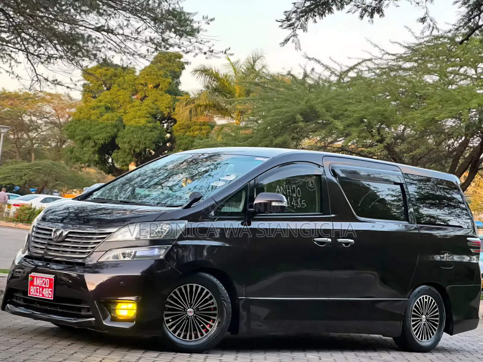 Toyota Voxy 2010
