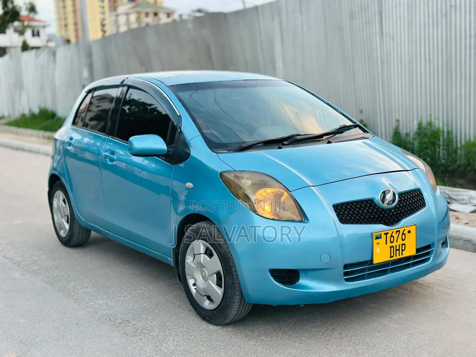Toyota Vitz 1.0 FWD 3dr 2005 Blue
