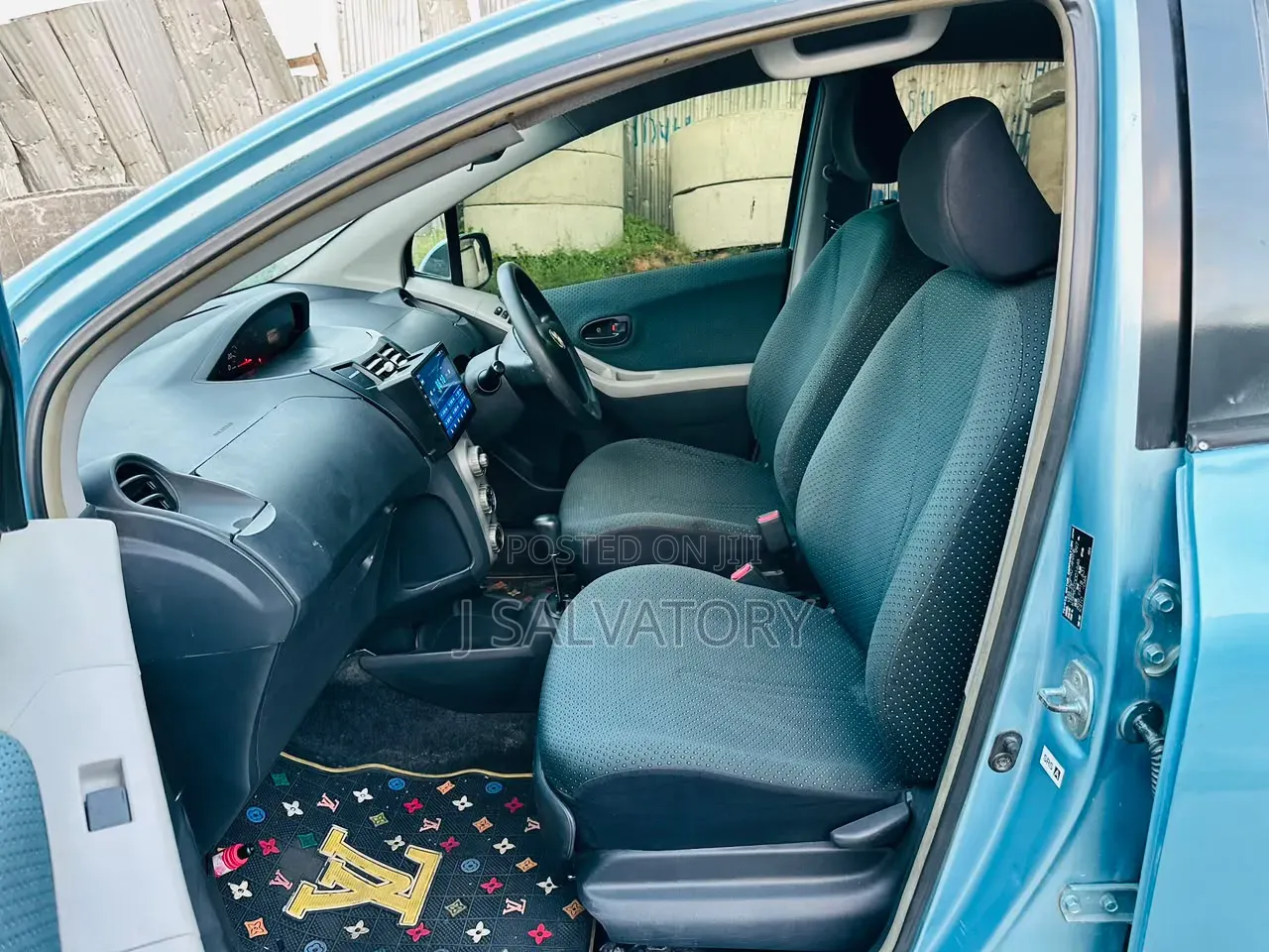 Toyota Vitz 1.0 FWD 3dr 2005 Blue