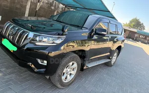 Toyota Land Cruiser 2012 Black