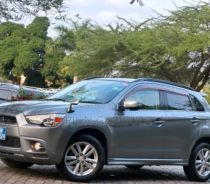 Mitsubishi RVR 2.0 2011 Silver