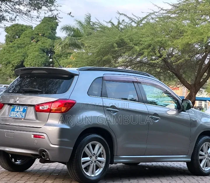 Mitsubishi RVR 2.0 2011 Silver