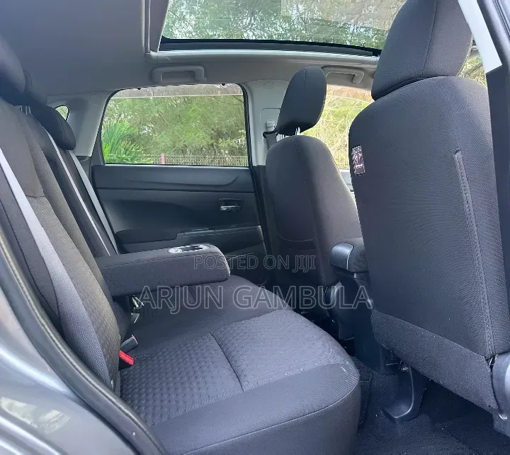 Mitsubishi RVR 2.0 2011 Silver
