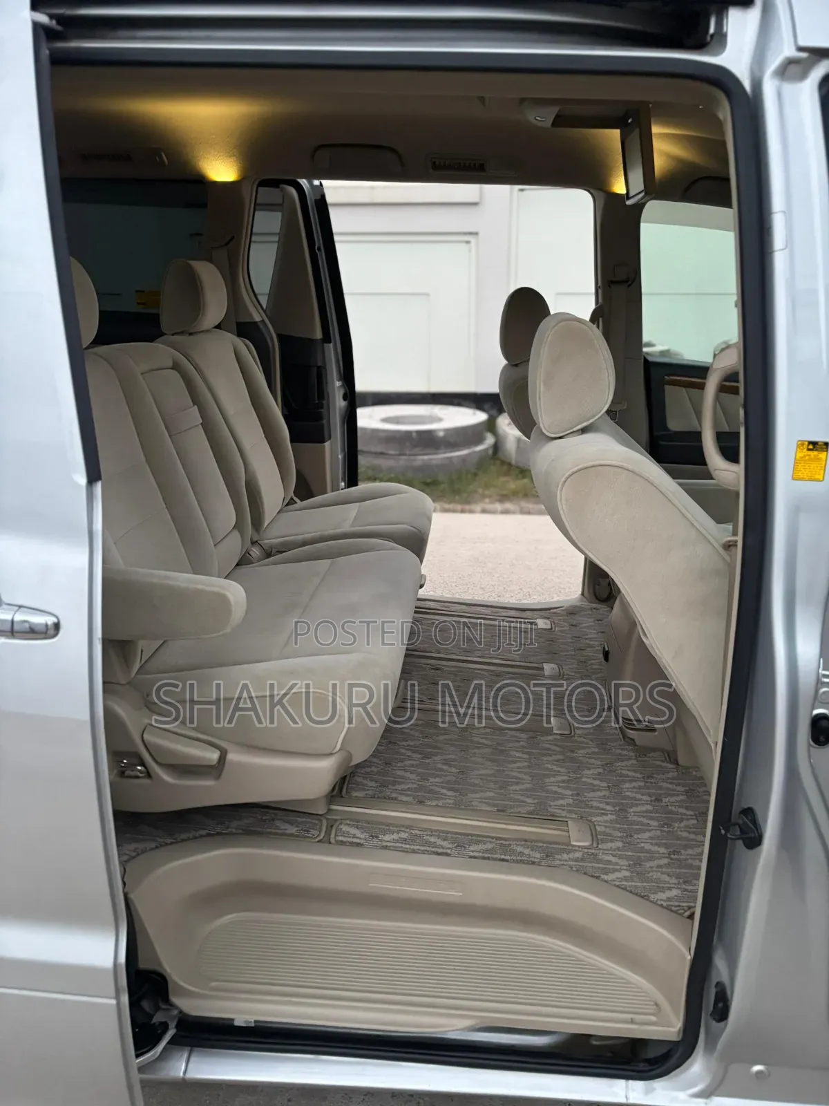 Toyota Alphard 2008 Silver