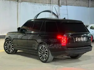 Land Rover Range Rover Vogue 2016 Black