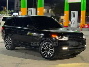 Land Rover Range Rover Vogue 2016 Black