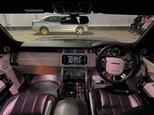 Land Rover Range Rover Vogue 2016 Black
