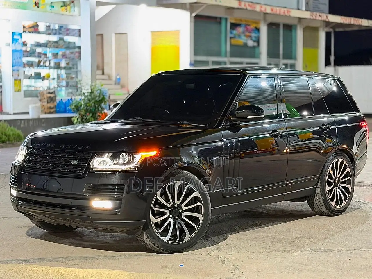 Land Rover Range Rover Vogue 2016 Black