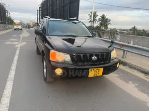 Toyota Kluger 2003 Black
