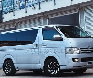 Toyota HiAce 2005 Silver