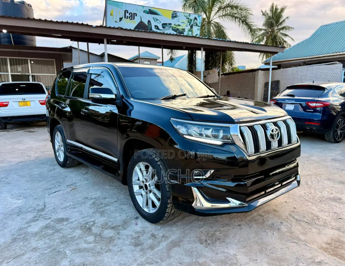 Toyota Land Cruiser Prado 2013 Black