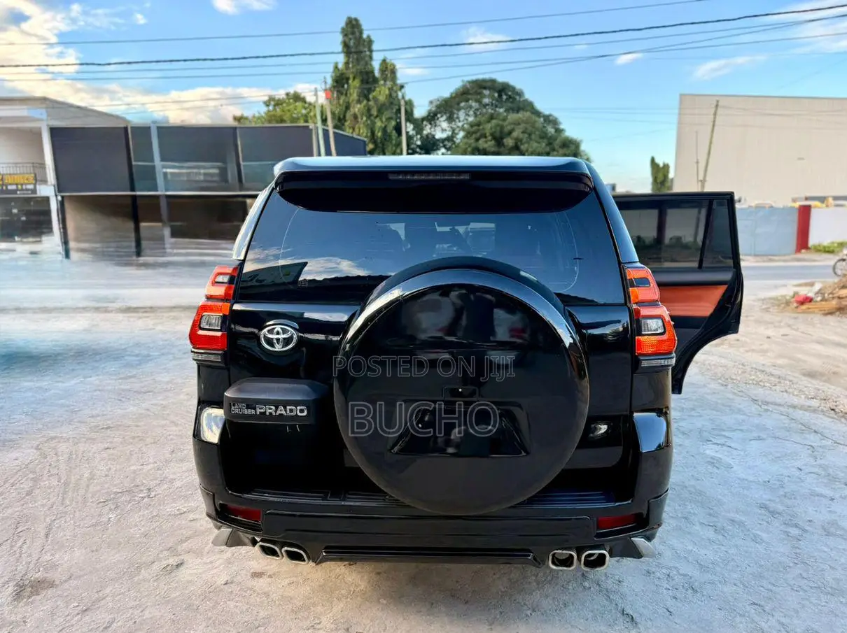 Toyota Land Cruiser Prado 2013 Black