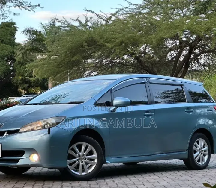 Toyota Wish 2009 Blue
